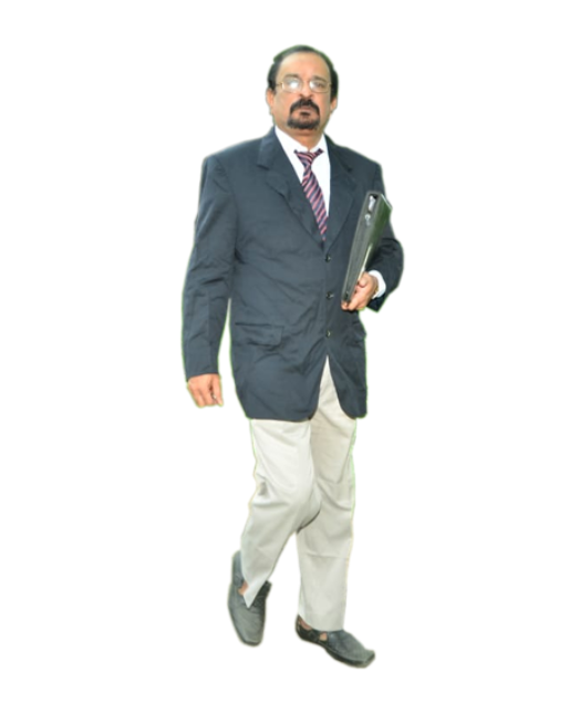 Prof. Dr. Regunath Parakkal, founder of Palakkad Counselling, in a coaching session in Palakkad